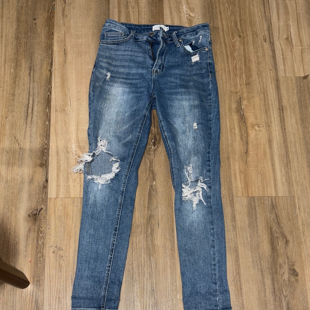 Windsor Distressed Blue Jeans